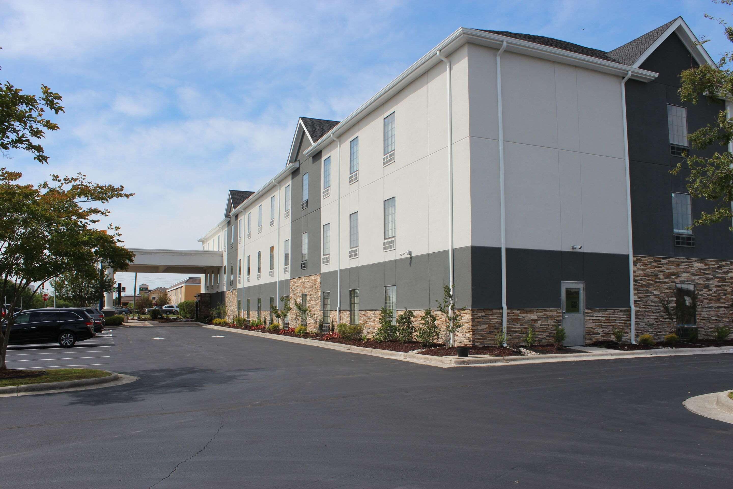 Comfort Suites Near Camp Lejeune Jacksonville Exterior foto